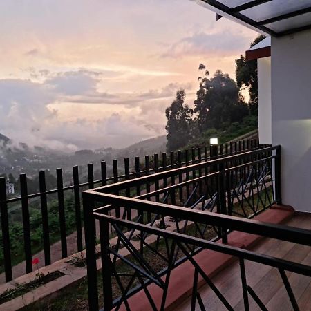 Sky Sketch Villa Kodaikanal Eksteriør billede